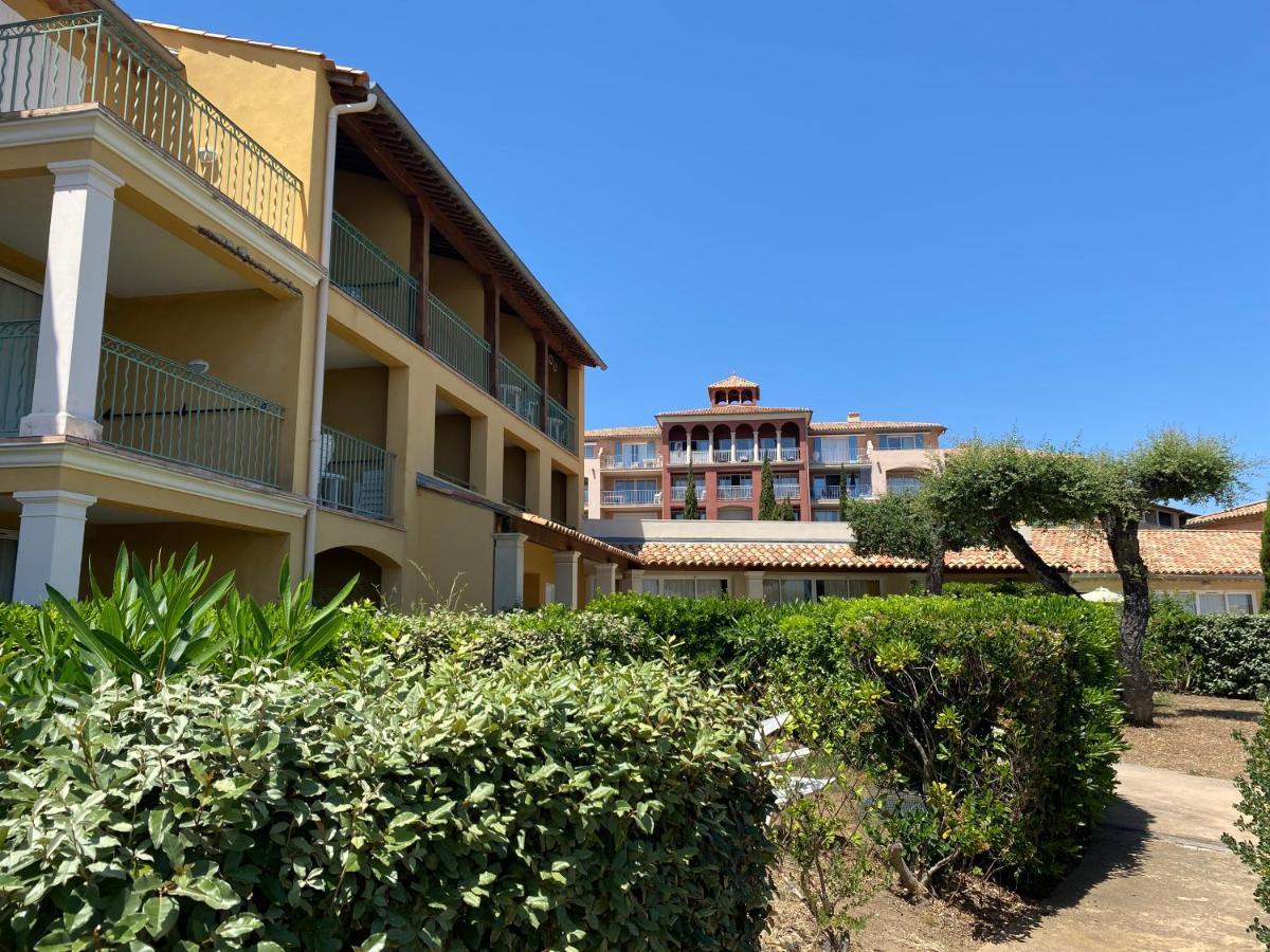 Appart. Vue Mer Avec Piscine - Golfe De St Tropez Les Issambres Luaran gambar